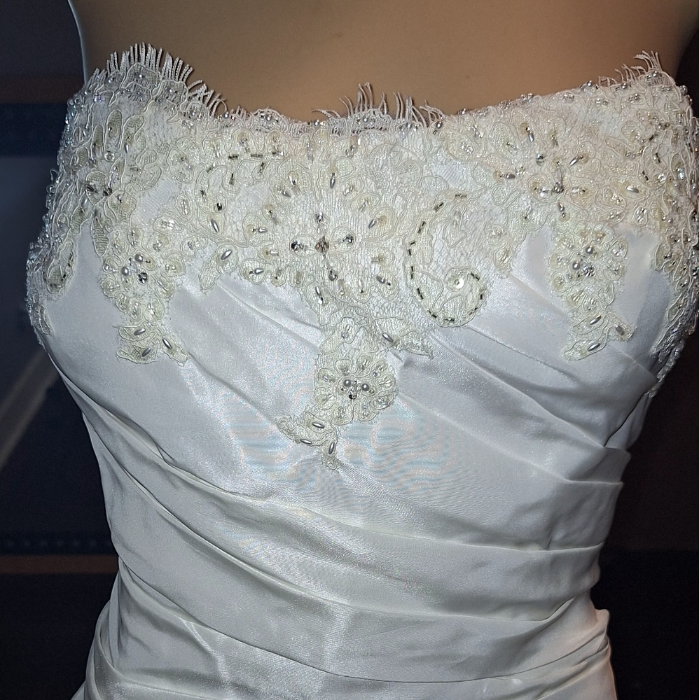 WHITE WEDDING DRESS with white jacket size 14-16